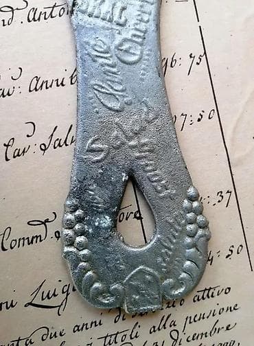 Vintage aluminijumski otvarač veliki otvarač za flaše 21cm!. Vintage na lalafo.rs — 3 Vintage aluminijumski otvarač veliki otvarač za flaše 21cm!. Vintage — 3