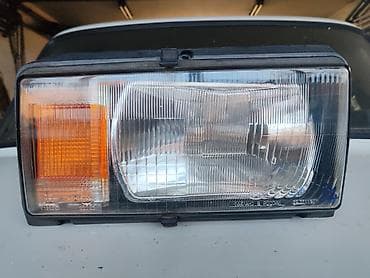 Prednji desni far Lada 2107 Riva,2104 Karavan,2105 br.4. Polovno na lalafo.rs Prednji desni far Lada 2107 Riva,2104 Karavan,2105 br.4. Polovno