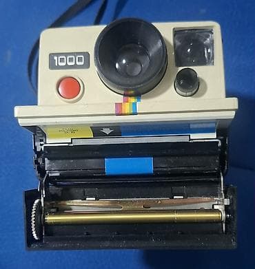 Polaroid Land Camera 1000 – instant fotoaparat - Klasični Polaroid na lalafo.rs — 1 Polaroid Land Camera 1000 – instant fotoaparat - Klasični Polaroid — 1