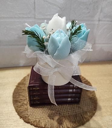 Mini buket mirisnih svećica u keramickoj saksiji. Rucno radjeno od na lalafo.rs — 1 Mini buket mirisnih svećica u keramickoj saksiji. Rucno radjeno od — 1