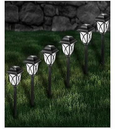 Set od 6 solarnih baštenskih lampi – dekorativne svetiljke za staze i na lalafo.rs Set od 6 solarnih baštenskih lampi – dekorativne svetiljke za staze i