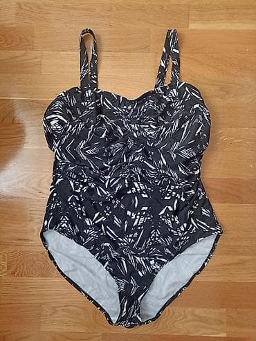 Kupaci kao nov,velicina xl na lalafo.rs — 1 Kupaci kao nov,velicina xl — 1