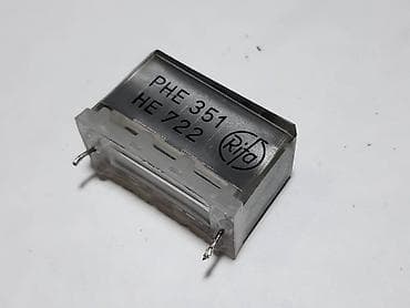 Kondenzatori RIFA 2,2uf, 2uF, 1uF, 0,33uF -250V Vrhunski kondenzatori na lalafo.rs — 8 Kondenzatori RIFA 2,2uf, 2uF, 1uF, 0,33uF -250V Vrhunski kondenzatori — 8