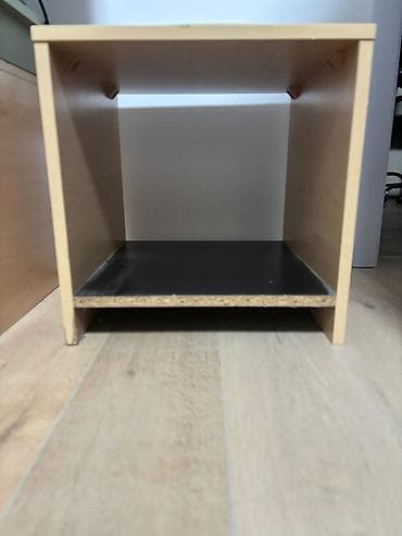 Drvena kocka/polica za odlaganje - Materijal: iverica sa svetlim na lalafo.rs — 1 Drvena kocka/polica za odlaganje - Materijal: iverica sa svetlim — 1