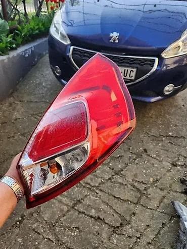 DESNI STOP FORD FIESTA MK6 | desni stop ford giesta mk6 na lalafo.rs DESNI STOP FORD FIESTA MK6 | desni stop ford giesta mk6