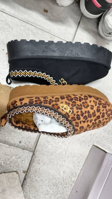 Ug papuče slippers NOVO
Novo
Brojevi 36 do 41
fb Moja Kupovina 1 na lalafo.rs Ug papuče slippers NOVO
Novo
Brojevi 36 do 41
fb Moja Kupovina 1