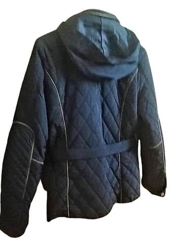 kom sa etiketom: Ženska prošivena jakna sa pojasom vel.L Ramena 43, pazuh 53, rukav 63 at lalafo.rs — 4 kom sa etiketom: Ženska prošivena jakna sa pojasom vel.L Ramena 43, pazuh 53, rukav 63 — 4