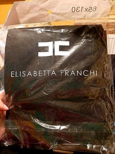 Torba-vreća za odeću - haljine Elisabetta Franchi Nova sa etiketom at lalafo.rs — 1 Torba-vreća za odeću - haljine Elisabetta Franchi Nova sa etiketom — 1