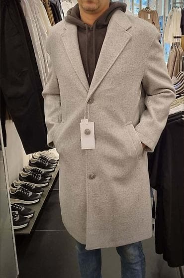 Men's Clothing: Muški kaput u svetlosivoj boji, klasičnog kroja do kolena. Dvoredni at lalafo.rs — 1 Men's Clothing: Muški kaput u svetlosivoj boji, klasičnog kroja do kolena. Dvoredni — 1