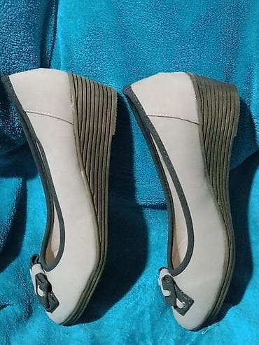 Ženske baletanke na platformu VIVIA, veličina 39. - Boja: bež sa na lalafo.rs — 3 Ženske baletanke na platformu VIVIA, veličina 39. - Boja: bež sa — 3