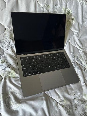 Na prodaju MacBook Pro M3 14" 2023. 8gb rama i 512gb ssd. Boja je at lalafo.rs — 1 Na prodaju MacBook Pro M3 14" 2023. 8gb rama i 512gb ssd. Boja je — 1