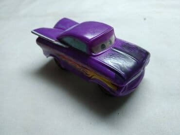 Disney Pixar autic 7,5 cm.,frikcioni motor,kada krene napred ljulja se na lalafo.rs Disney Pixar autic 7,5 cm.,frikcioni motor,kada krene napred ljulja se