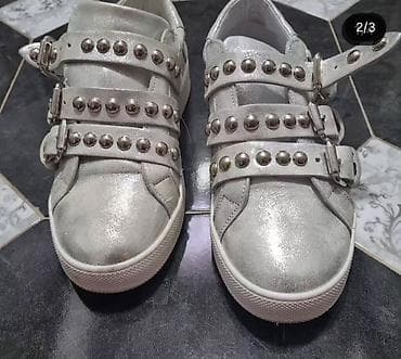 STEFANO kožne patike, nove, 37br. Plaćene mnogooo vise. Srebrne ženske na lalafo.rs — 2 STEFANO kožne patike, nove, 37br. Plaćene mnogooo vise. Srebrne ženske — 2