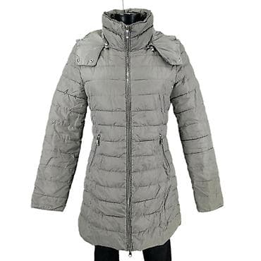 Jakna armani jeans, vel. M/40 marka: armani jeans veličina: m/40 na lalafo.rs — 1 Jakna armani jeans, vel. M/40 marka: armani jeans veličina: m/40 — 1