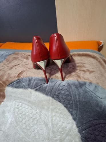 Ženske salonke na štiklu – crvene - Model: klasične špic salonke - na lalafo.rs — 2 Ženske salonke na štiklu – crvene - Model: klasične špic salonke - — 2