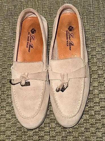 Loafers: Loro Piana
Kozne cele
38
Ocuvane at lalafo.rs — 4 Loafers: Loro Piana
Kozne cele
38
Ocuvane — 4