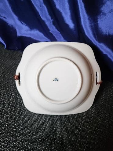 Ostalo: Japanska porcelanska bombonijera iz 70ih.god. Porcelanska bombonijera na lalafo.rs — 8 Ostalo: Japanska porcelanska bombonijera iz 70ih.god. Porcelanska bombonijera — 8