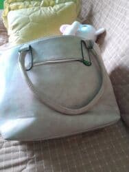 Ženska torba – bež - Materijal: eko koža sa finom mat teksturom - na lalafo.rs Ženska torba – bež - Materijal: eko koža sa finom mat teksturom -