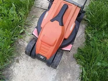 1. FLYMO MULTIMO 2-62. Ispravna nema korpu. 2. Black &Decker E na lalafo.rs — 7 1. FLYMO MULTIMO 2-62. Ispravna nema korpu. 2. Black &Decker E — 7