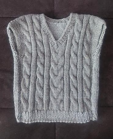 Paket odeće za dečaka (više komada): 1) Siva dukserica sa kapuljačom na lalafo.rs — 2 Paket odeće za dečaka (više komada): 1) Siva dukserica sa kapuljačom — 2