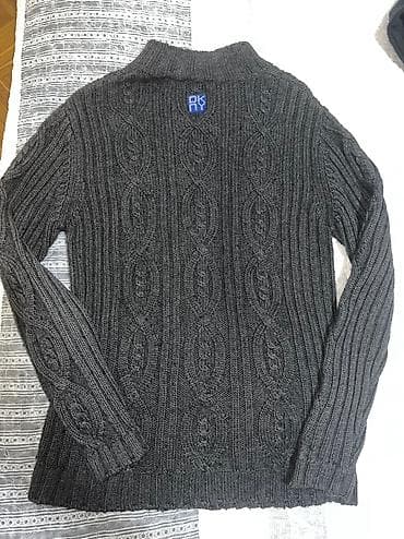 pantalone butiku ali: DKNY džemper size 16 ili po njihovom XL.Kupljen u Berlinu greškom na lalafo.rs — 2 pantalone butiku ali: DKNY džemper size 16 ili po njihovom XL.Kupljen u Berlinu greškom — 2