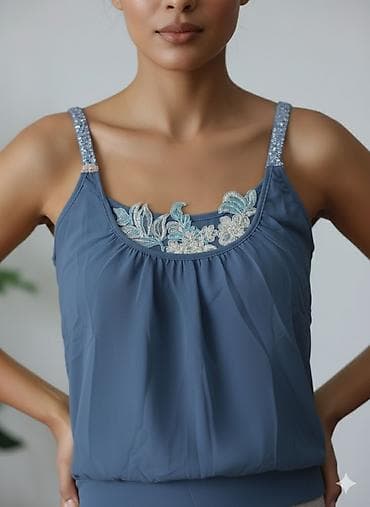 Majice na bretele, dostupne u 3 boje Nikad nošena, samo dugo stajale u na lalafo.rs — 8 Majice na bretele, dostupne u 3 boje Nikad nošena, samo dugo stajale u — 8