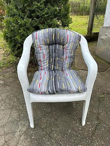 Podmetači za stolice od mlevenog sundjera Dimenzije podmetača:82x40 na lalafo.rs — 6 Podmetači za stolice od mlevenog sundjera Dimenzije podmetača:82x40 — 6