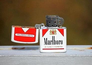 MARLBORO Champ i Marlboro Slim Design Jet Flame upaljač. MARLBORO na lalafo.rs — 8 MARLBORO Champ i Marlboro Slim Design Jet Flame upaljač. MARLBORO — 8