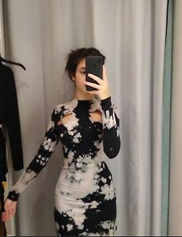 kozna jakna sa: Ženska haljina sa dugim rukavima i efektnim tie-dye printom u crno‑bež na lalafo.rs — 1 kozna jakna sa: Ženska haljina sa dugim rukavima i efektnim tie-dye printom u crno‑bež — 1