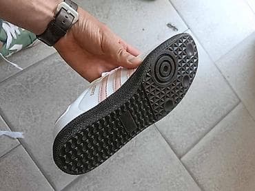 Adidas Samba patike
Novo
Brojevi 36 do 46
fb Moja Kupovina 1 na lalafo.rs — 3 Adidas Samba patike
Novo
Brojevi 36 do 46
fb Moja Kupovina 1 — 3