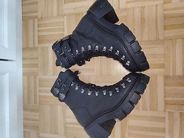 Crne kožne gležnjače/čizme sa platformom i vezivanjem UG 24,5cm - na lalafo.rs — 4 Crne kožne gležnjače/čizme sa platformom i vezivanjem UG 24,5cm - — 4