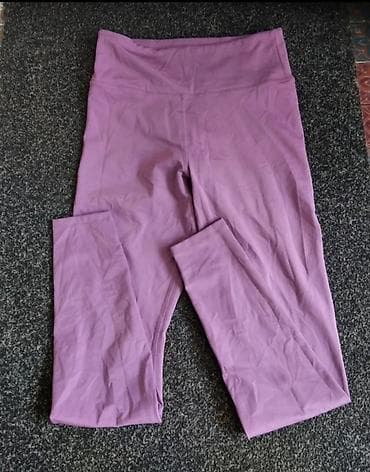 Helanke vel. S u novom stanju na lalafo.rs — 1 Helanke vel. S u novom stanju — 1