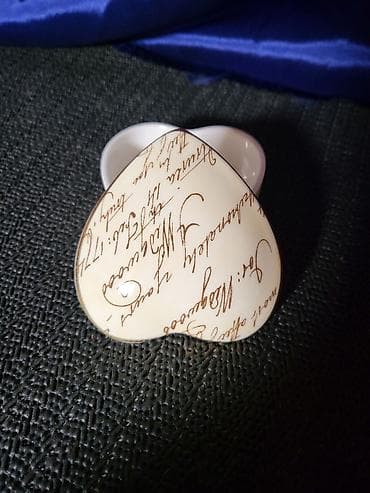 Satula nova engleska 1995g.Wedgwood. Satula engleska radjena od na lalafo.rs — 10 Satula nova engleska 1995g.Wedgwood. Satula engleska radjena od — 10