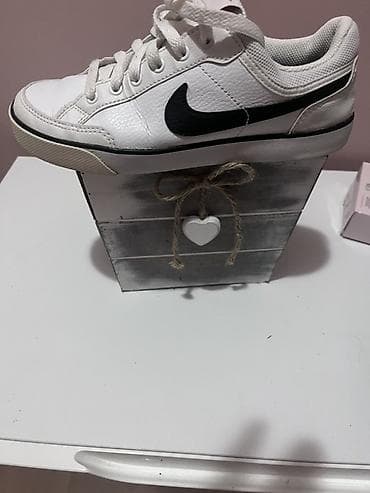 1) Nike Renew (crno‑sive sa roze detaljima) - Sportske patike sa Nike na lalafo.rs — 5 1) Nike Renew (crno‑sive sa roze detaljima) - Sportske patike sa Nike — 5