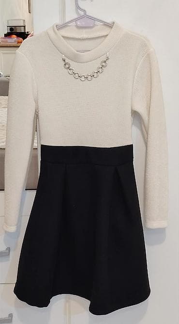 Dečija haljina vel. 8 .Dvobojna (gornji deo krem, donji deo crn), sa na lalafo.rs — 1 Dečija haljina vel. 8 .Dvobojna (gornji deo krem, donji deo crn), sa — 1