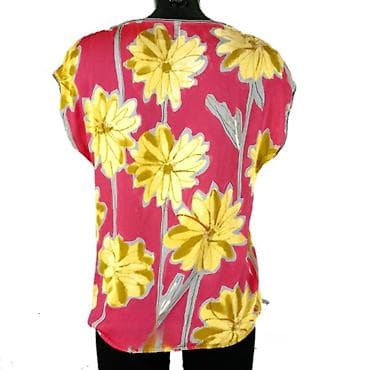 Bluza marc cain, vel. S/n 2 marka: marc cain veličina: s/n 2 na lalafo.rs — 3 Bluza marc cain, vel. S/n 2 marka: marc cain veličina: s/n 2 — 3