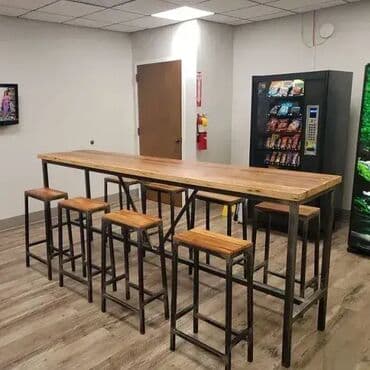 Setovi stolova i stolica: Barski sto dimenzija 250x50x110 i 8kom stolica standardnih dimenzija na lalafo.rs Setovi stolova i stolica: Barski sto dimenzija 250x50x110 i 8kom stolica standardnih dimenzija
