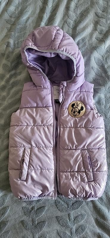 Ljubičasti prsluk za devojčice od 5/6 godina sa kapuljačom. Kopčanje na lalafo.rs — 1 Ljubičasti prsluk za devojčice od 5/6 godina sa kapuljačom. Kopčanje — 1