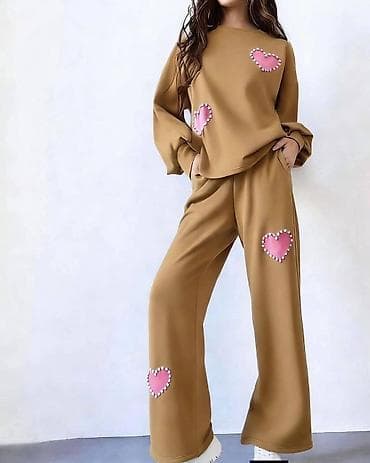 Damski komplet trenerke – duks + pantalone širokih nogavica - Model na lalafo.rs — 6 Damski komplet trenerke – duks + pantalone širokih nogavica - Model — 6