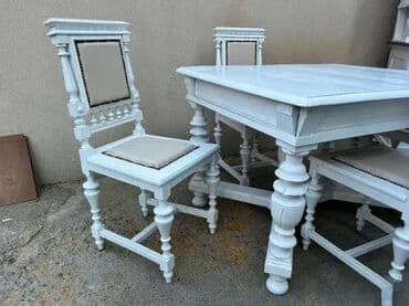 Stilske garniture: Stari stilski trpezarijski sto i 4 stolice ALT DEUTSCH 🕰️ Komplet na lalafo.rs — 7 Stilske garniture: Stari stilski trpezarijski sto i 4 stolice ALT DEUTSCH 🕰️ Komplet — 7