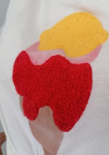 Prelepa majica
Divan Pamuk elastin
Odgovara Vel S M L
SNIŽENJE na lalafo.rs — 5 Prelepa majica
Divan Pamuk elastin
Odgovara Vel S M L
SNIŽENJE — 5