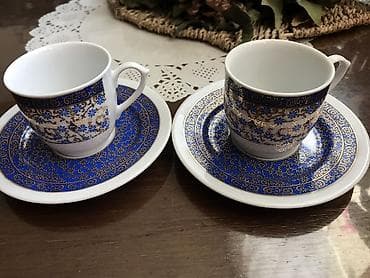 Set od 2 šoljice sa tacnama za espresso/kafu. - Materijal: fina na lalafo.rs Set od 2 šoljice sa tacnama za espresso/kafu. - Materijal: fina