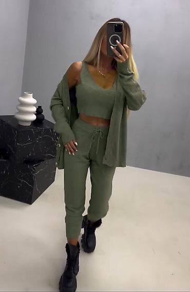 💥Ženski trodelni set – top, kardigan i pantalone .
2400 din cena seta na lalafo.rs — 1 💥Ženski trodelni set – top, kardigan i pantalone .
2400 din cena seta — 1