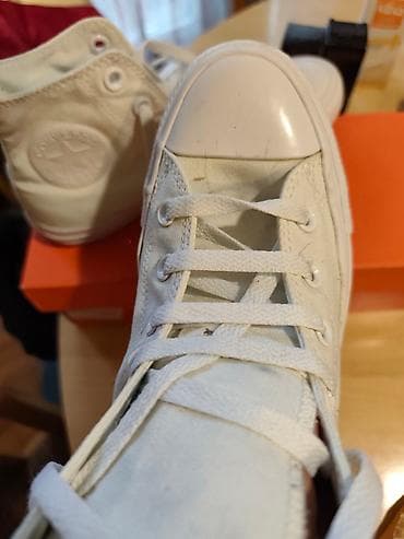 Converse Chuck Taylor All Star – uniseks visoke patike - Model: Chuck na lalafo.rs — 6 Converse Chuck Taylor All Star – uniseks visoke patike - Model: Chuck — 6