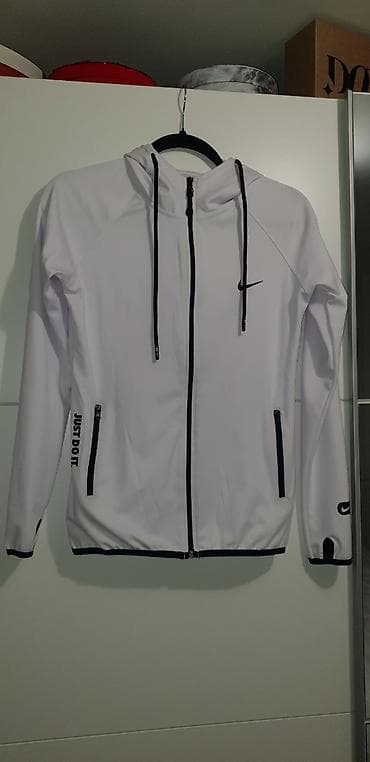 Trenerka bela likra kvalitetna sa prstima na rukavu.Ima kapuljacu i na lalafo.rs — 1 Trenerka bela likra kvalitetna sa prstima na rukavu.Ima kapuljacu i — 1