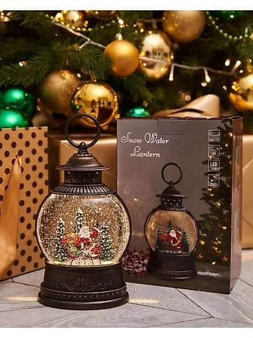 Novogodišnja dekorativna LED lanterna sa „snežnom kuglom” - Dizajn na lalafo.rs — 2 Novogodišnja dekorativna LED lanterna sa „snežnom kuglom” - Dizajn — 2