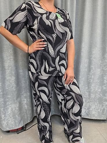 Velicine od S do 3XL SŽenski komplet – plisirani duks i široke na lalafo.rs — 3 Velicine od S do 3XL SŽenski komplet – plisirani duks i široke — 3