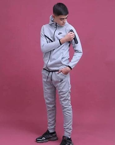 Kids' Clothes: 03. dečiji pamučne trenerke 14 veličine 4300 din🌸🌸 at lalafo.rs — 3 Kids' Clothes: 03. dečiji pamučne trenerke 14 veličine 4300 din🌸🌸 — 3