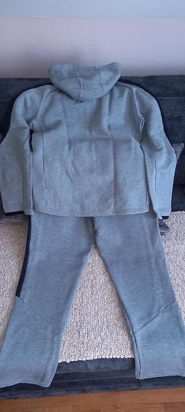 Original Puma trenerka u dobrom stanju,veličine 164.Stanje trenerke se na lalafo.rs — 3 Original Puma trenerka u dobrom stanju,veličine 164.Stanje trenerke se — 3