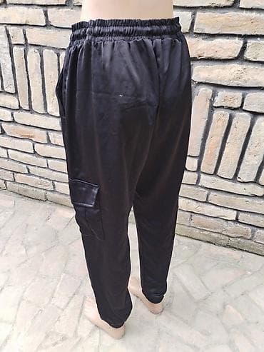 pantalone gina benotti: Amisu trenerka – ženske pantalone, veličina L. - Boja: crna - Model na lalafo.rs — 6 pantalone gina benotti: Amisu trenerka – ženske pantalone, veličina L. - Boja: crna - Model — 6